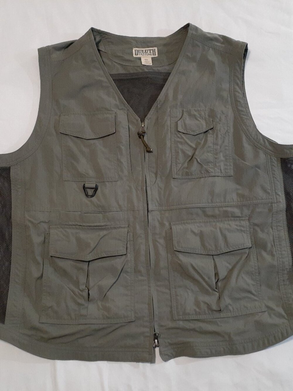 Duluth Trading Vest Mens 2XL Green Mesh Utility 9 Pocket Outdoor Hiking Fishing
